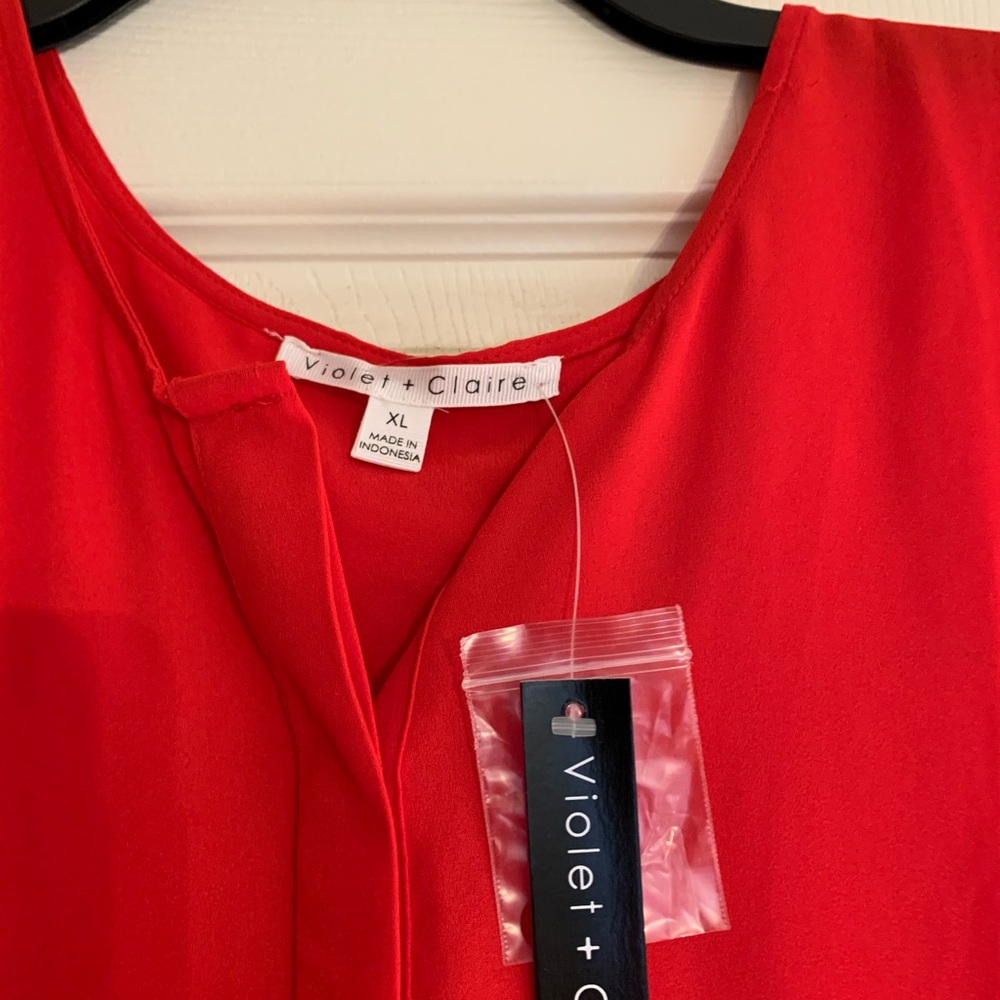 Women’s XL sleeveless blouse